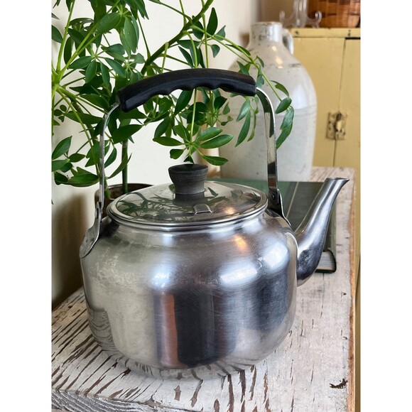 Vintage Progesssive Steel Teapot W/ Black Handle / Korea / Country Kitchen Home - Picture 4 of 13